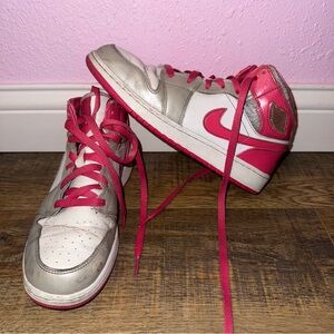 Nike Air Jordan 1 Mid GS Platinum Pink White 555112-109 Size 6.5Y Women' 8 Shoes
